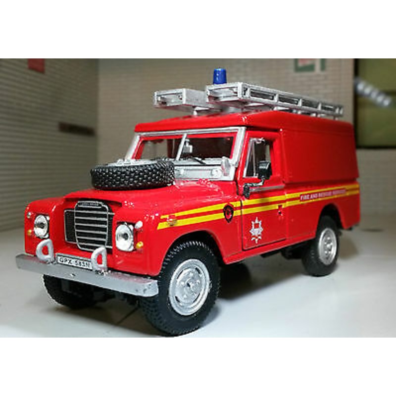 Land Rover Series 2a 3 109 LWB Fire Engine Cararama 1:43
