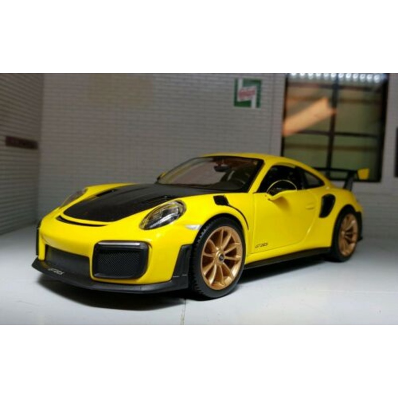 Porsche 911 GT2 RS Turbo Yellow 31523 Maisto 1:24