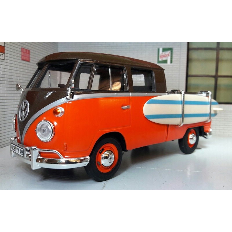 Volkswagen 1962 VW T1 Type 2 Split Screen Double Cab Doka Surf Van Motormax 1:24