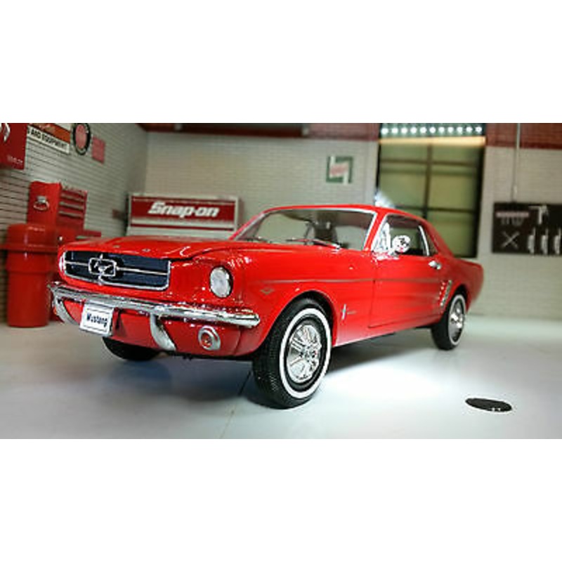 Ford 1964 Mustang Coupe 22451 Welly 1:24