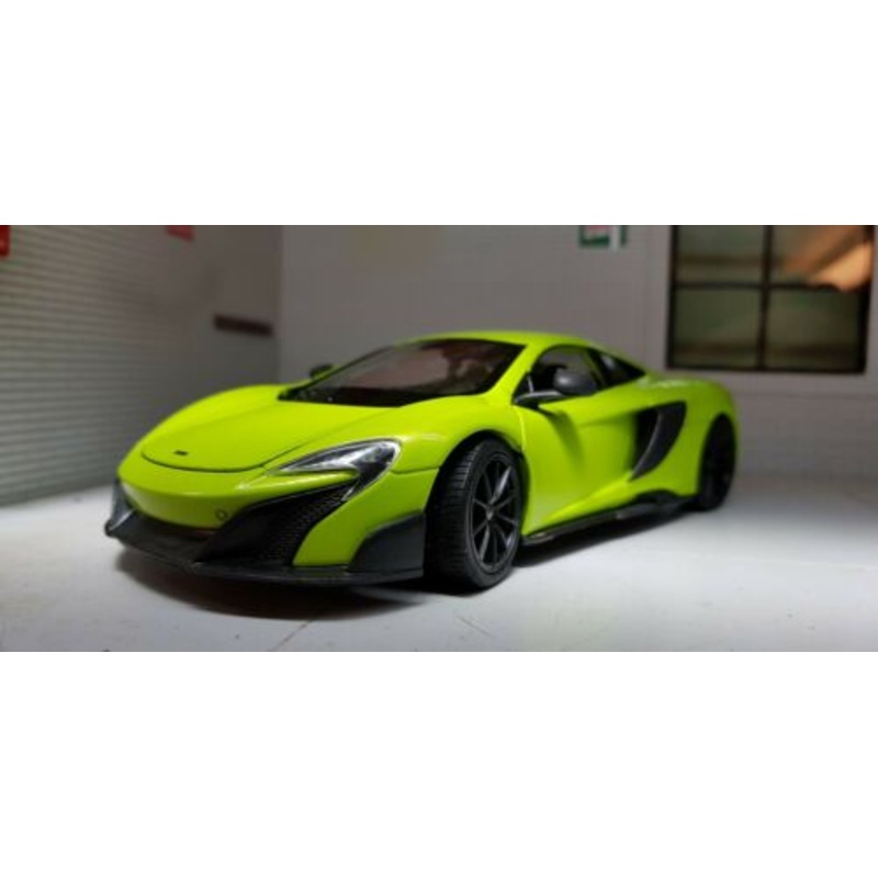 McLaren 675LT 24089 Welly 1:24