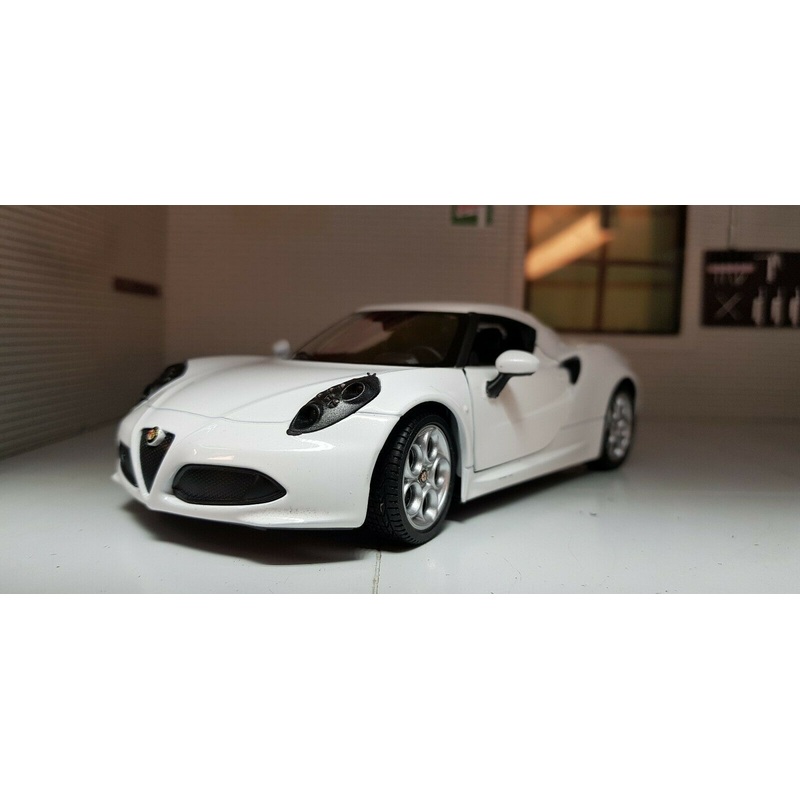 Alfa Romeo 2006 4C Competizione 24048 Welly 1:24