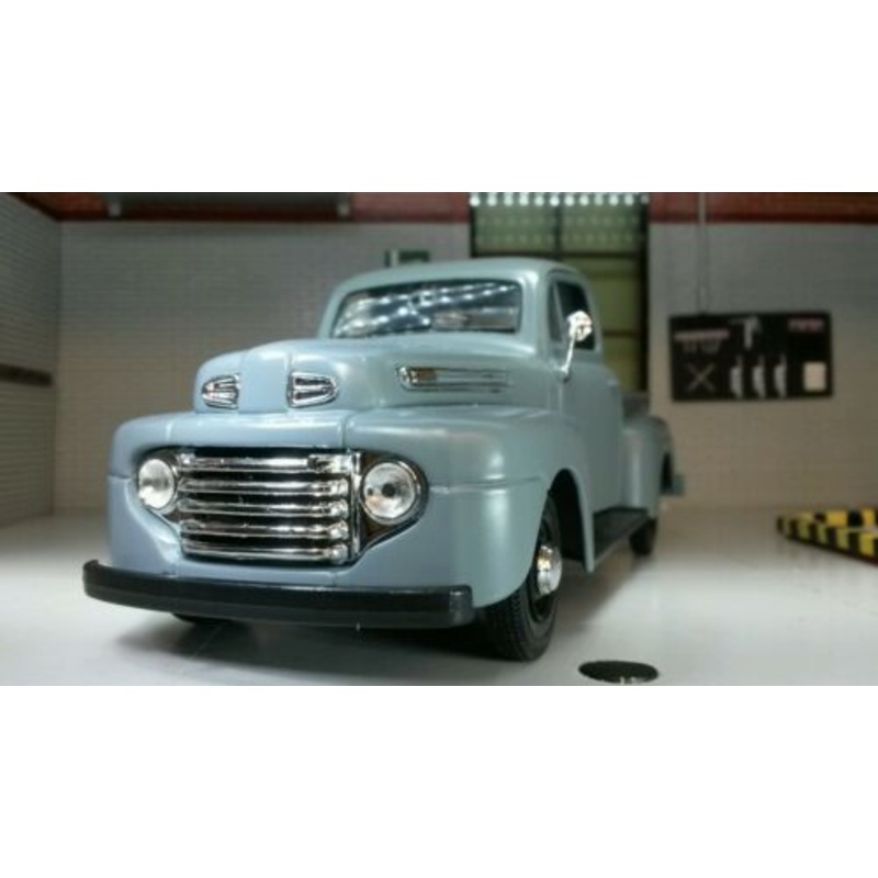 Ford F1 1948 Pickup Maisto 1:24
