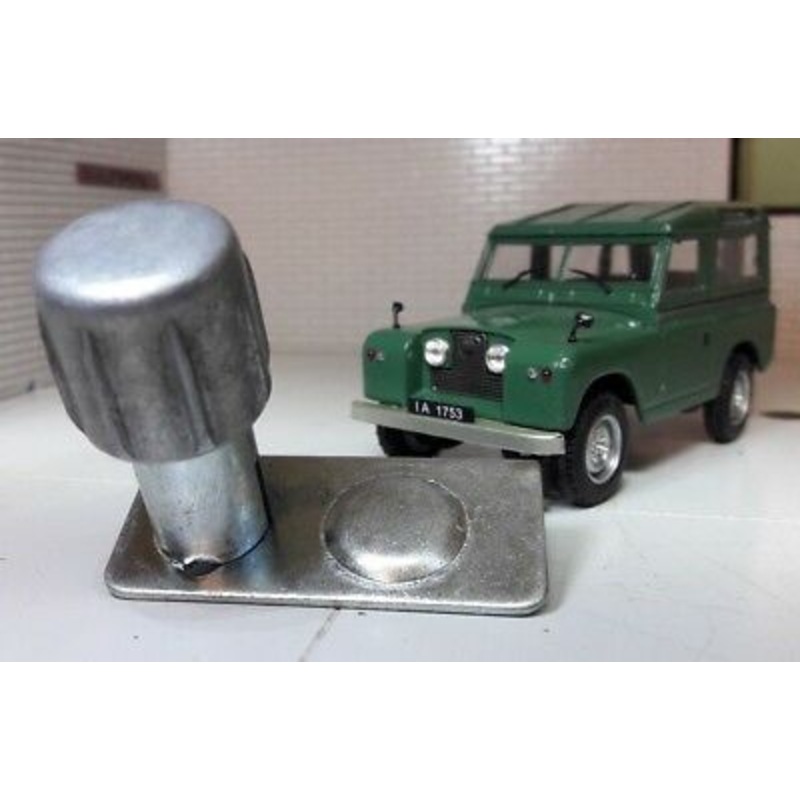 Land Rover Series 1 86 88 109 2 2a  Right Hand Handle Door Lock Button 345435