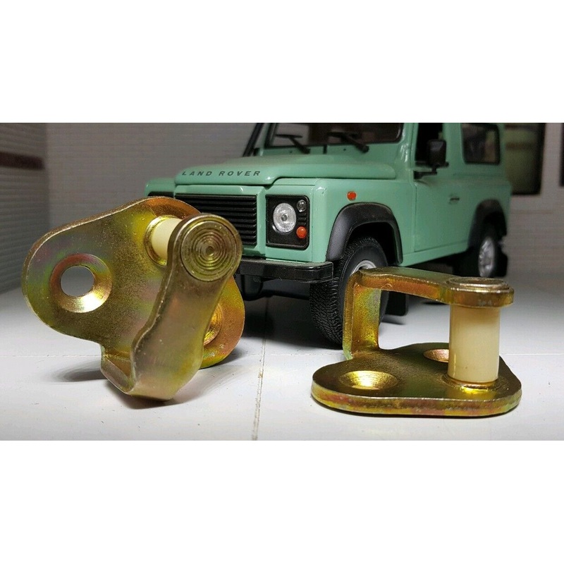 2x Land Rover Defender 90 110 MUC8526 FQB500130 Door Lock Strikers