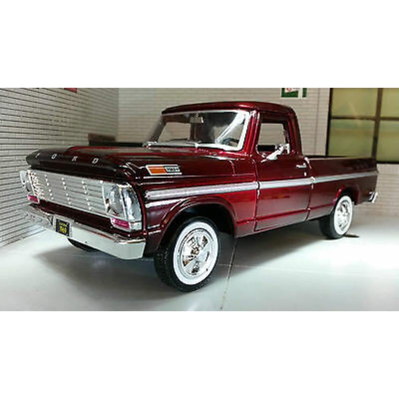 Ford 1969 F100 Pickup Motormax 1:24