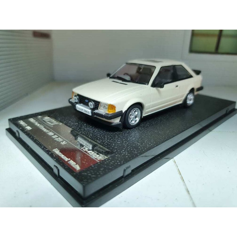 Ford Escort XR3i XR3 Mk3 Ltd Edition 1983 White RHD Vitesse 1:43