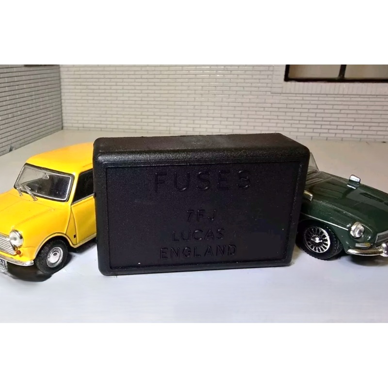 LUCAS 7FJ Fuse Box Cover Lid Genuine Lucas OEM New 518995A