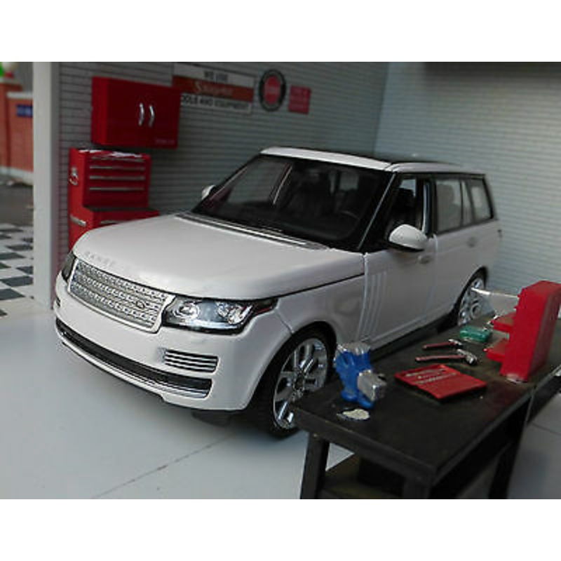 Range Rover L405 TD6/4.4 V8 HSE Vogue Rastar 1:24