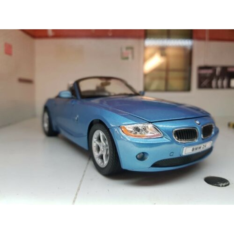 BMW 2003 Z4 E85 Welly 1:24|Blue