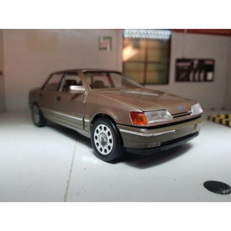 Ford Granada Scorpio Ghia Mk1 Brown Schabak 1:24/25 Rare