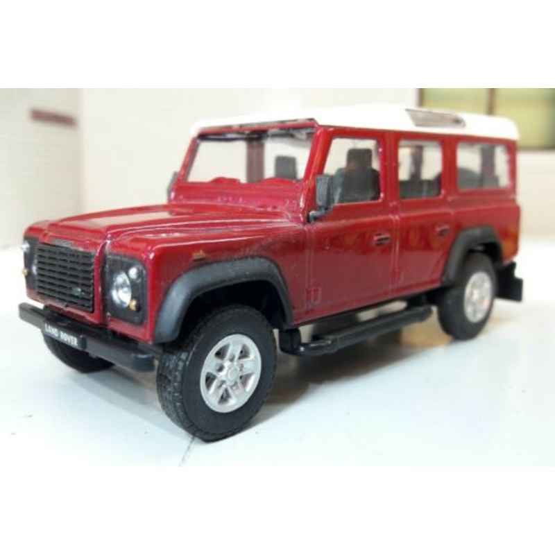 Land Rover Defender 110 Red Station Wagon LWB TDi TD5 Oxford Cararama 1:43