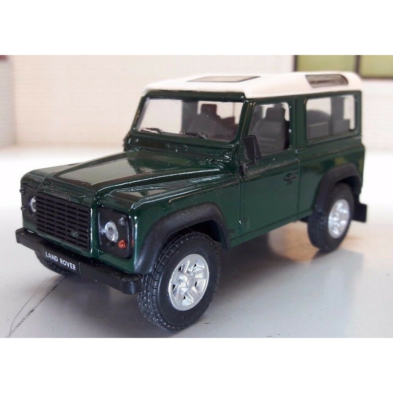 Land Rover Defender 90 Station SWB TDi TD5 Oxford Cararama Scale 1:43 Green