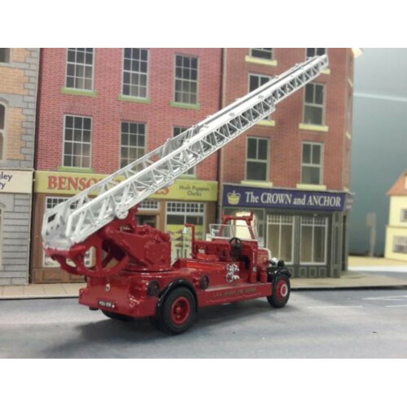 Leyland Metz Turntable Ladder London LFB Fire Engine Oxford Diecast 1:76