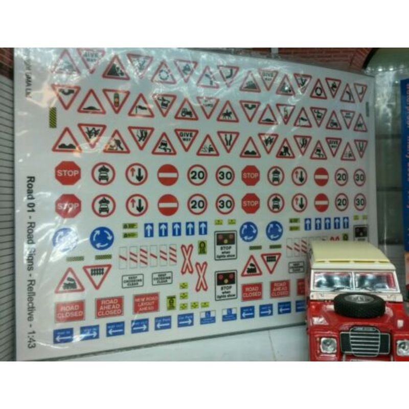 O 0 Gauge 1:43 Scale Contemporary Modern Road Signs Furniture Accessories