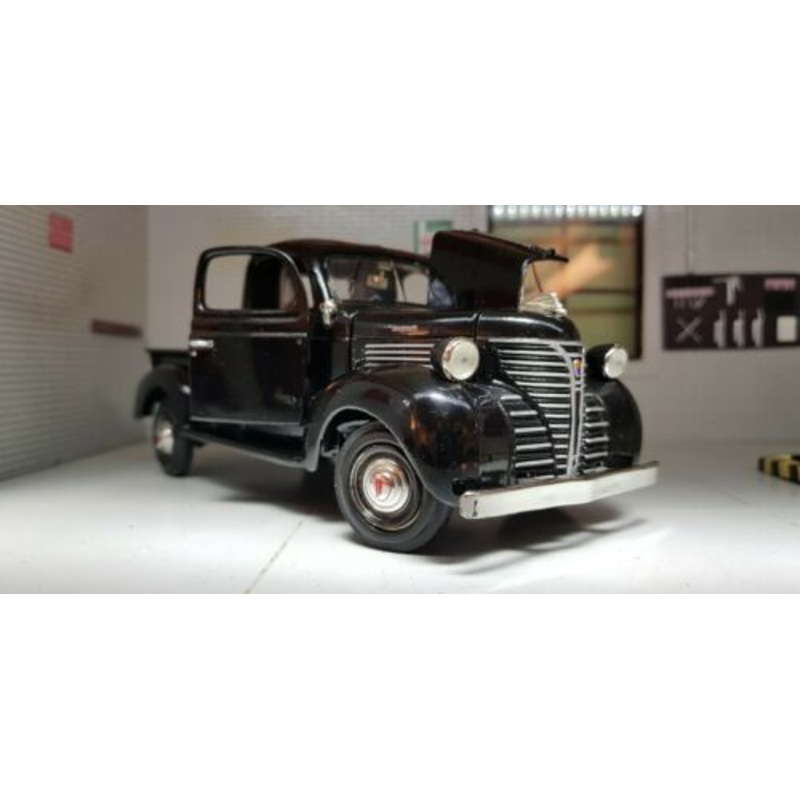 Plymouth 1941 Pickup Truck 73278 Motormax 1:24