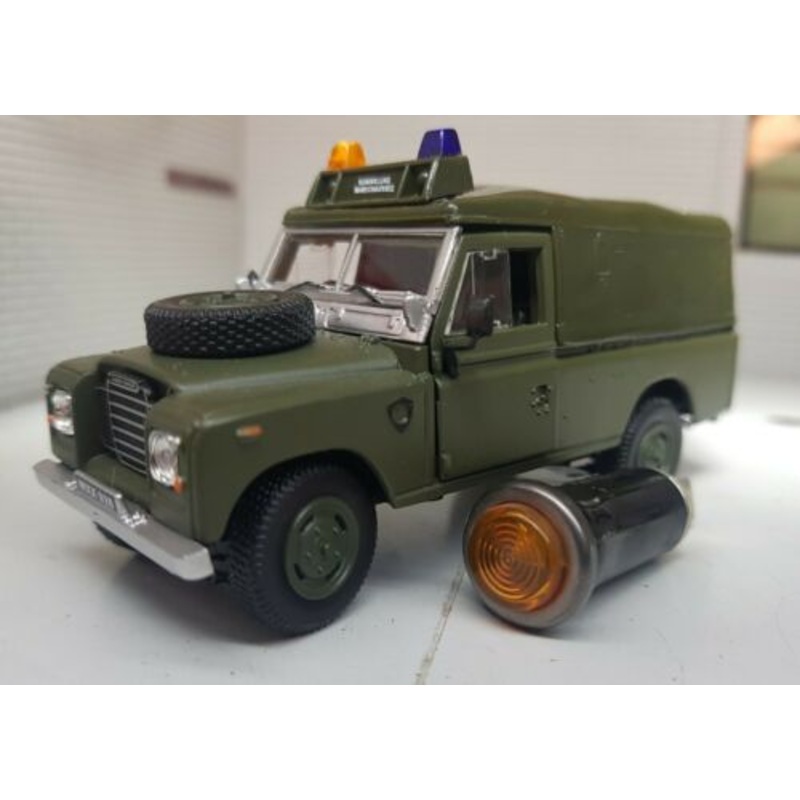 Durite Lucas SPB357 Amber LED Illuminated Warning Light Land Rover Series 2a 3