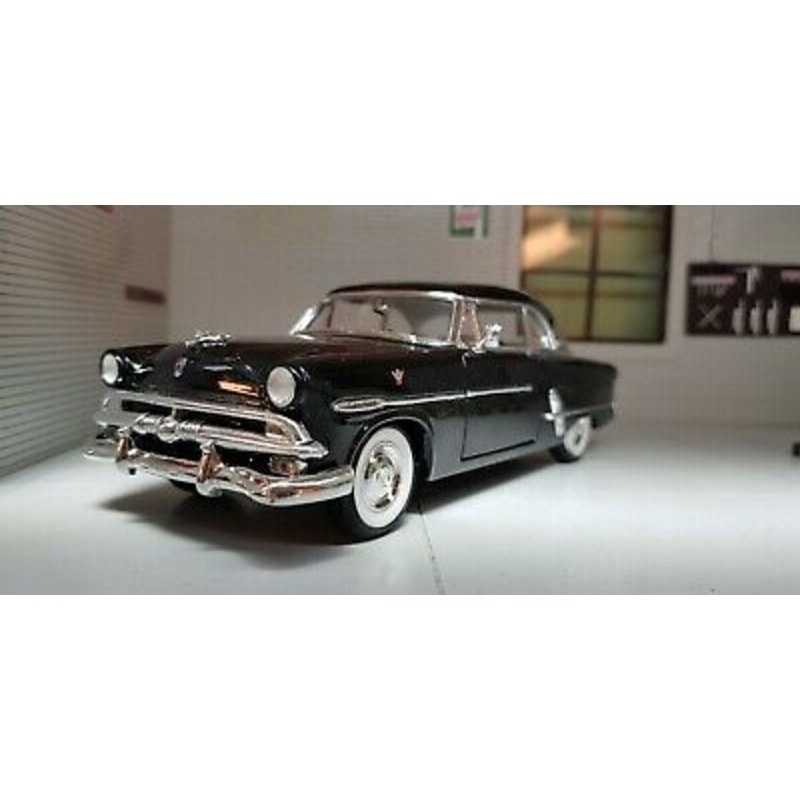 Ford 1953 Crestline Victoria 22093 Welly 1:24