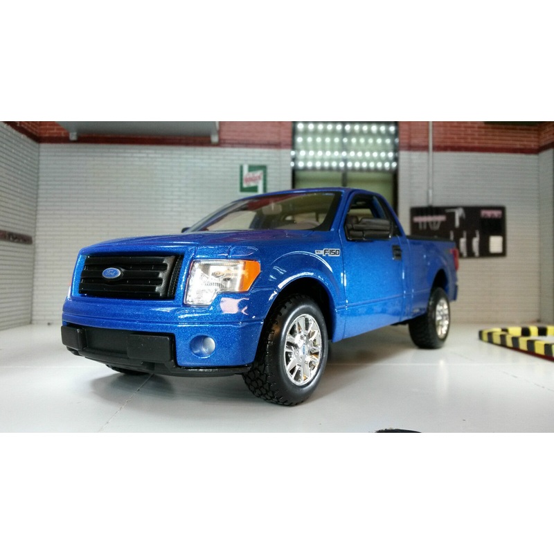 Ford F-150 STX 2010 Pickup Maisto 1:24