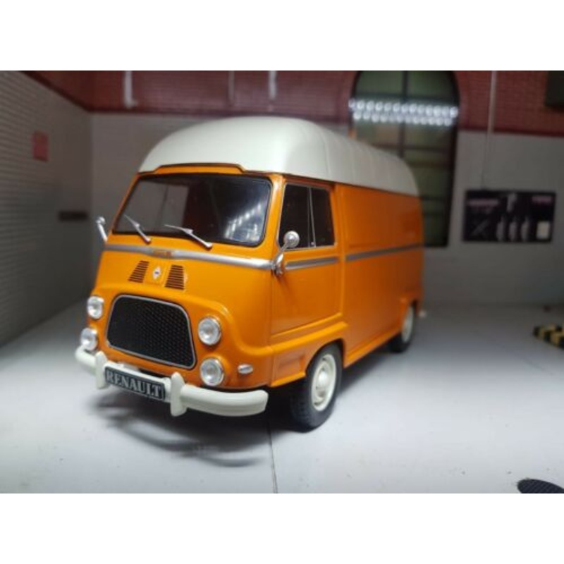 Renault Estafette Van 1968 Runner Whitebox 1:24