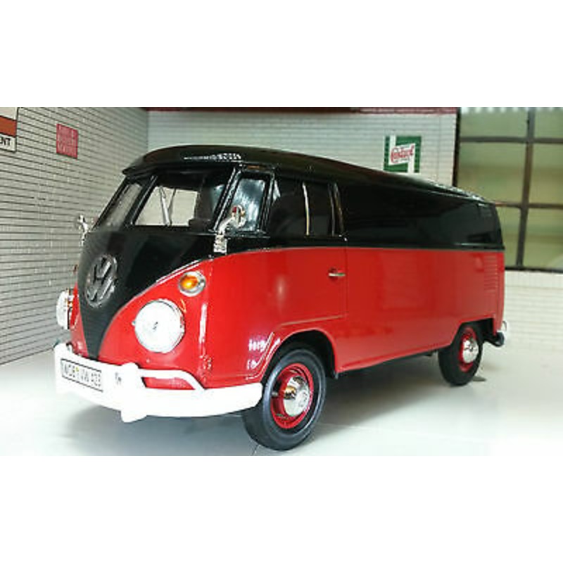 Volkswagen 1962 T1 Type 2 Splitscreen Panel Van 79342 Motormax 1:24