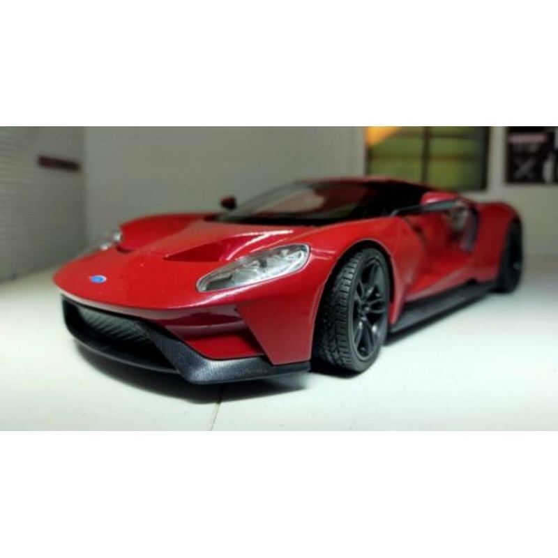 Ford 2017 GT Le Mans GT40 24082 Welly 1:24