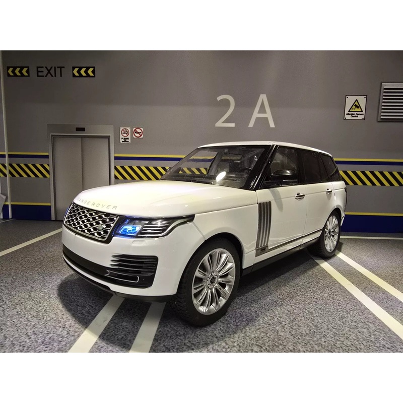 Range Rover 2012 L405 Vogue 50th Anniversary Q1001A QXT 1:18