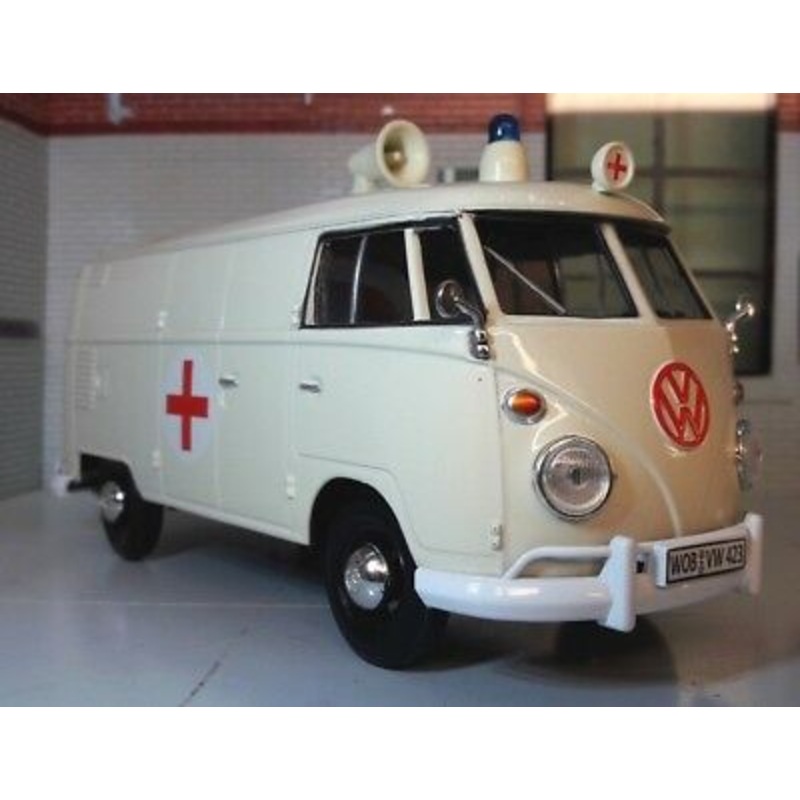 Volkswagen 1962 VW T1 Type 2 Ambulance 79565 Motormax 1:24