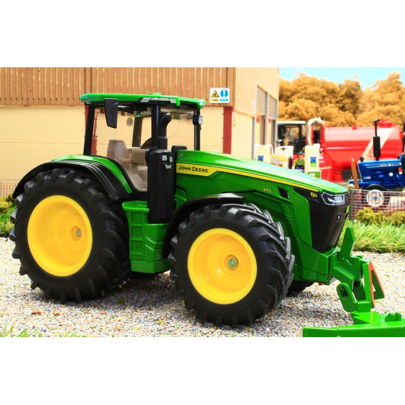 3290 Siku John Deere 8R 370 4WD Tractor