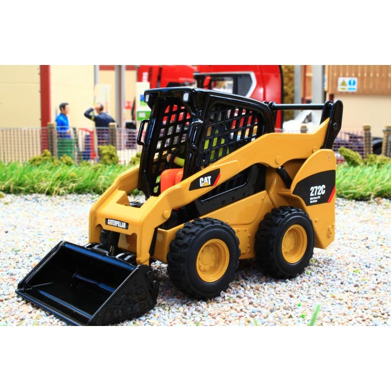 DM85167 Die Cast Masters 1:32 scale CAT 272C Skid Steer loader
