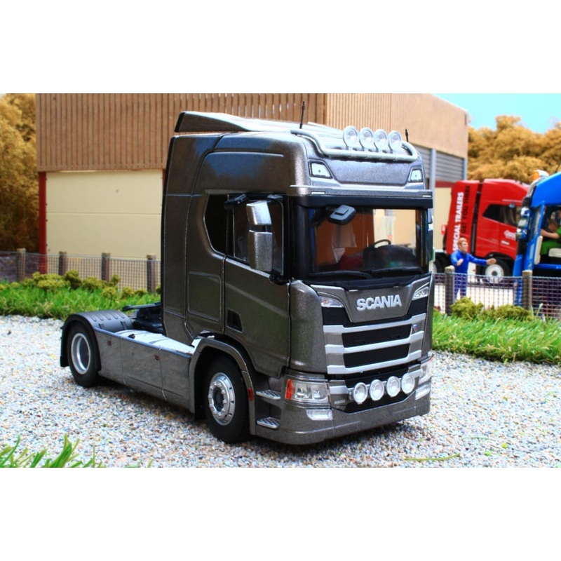 MM2014-02 Marge Models Scania R500 4x2 Lorry in Dark Grey