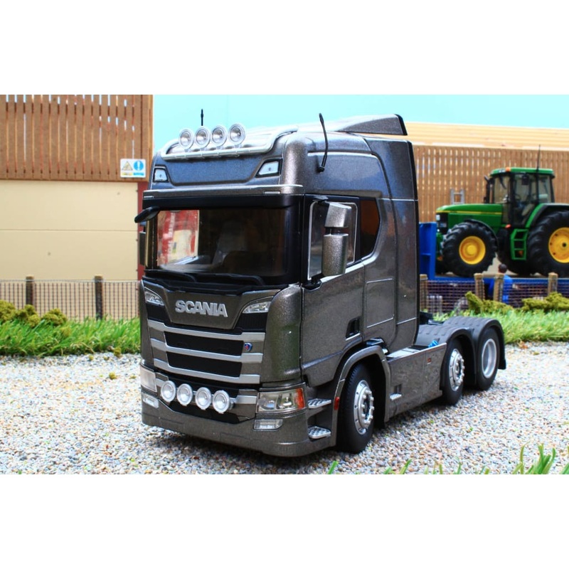 MM2015-02 Marge Models Scania R500 6x2 Lorry in Dark Grey