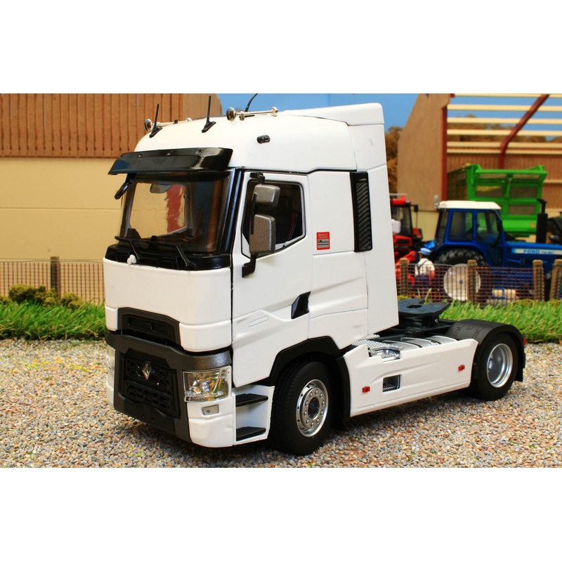 MM2205-01 Marge Models Renault T 4x2 Lorry in White