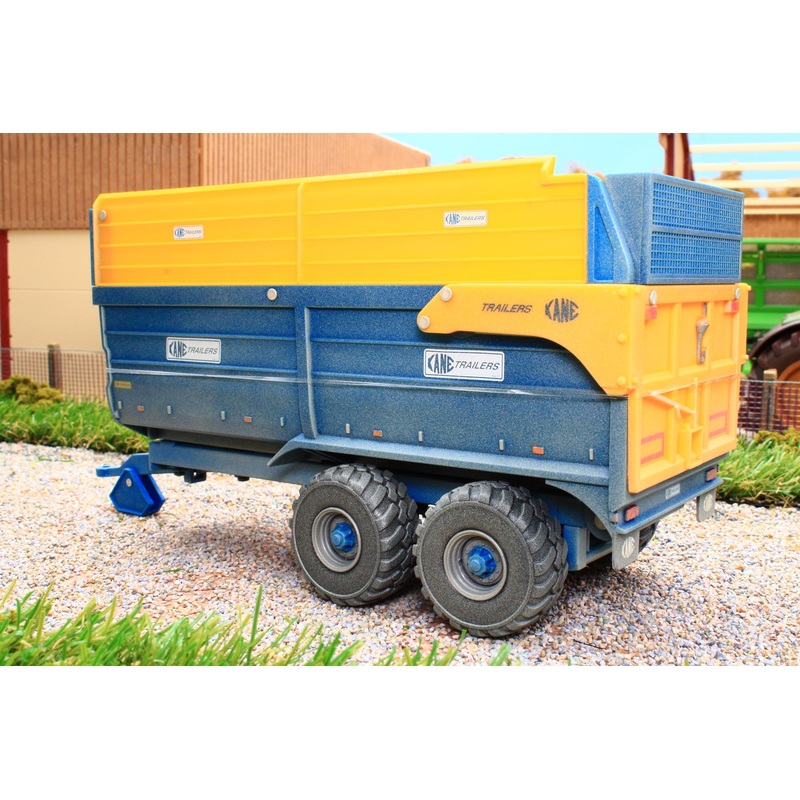42700(w) Weathered Britains Kane 16 tonne Twin-Axle Silage Trailer - Dusty Effect!
