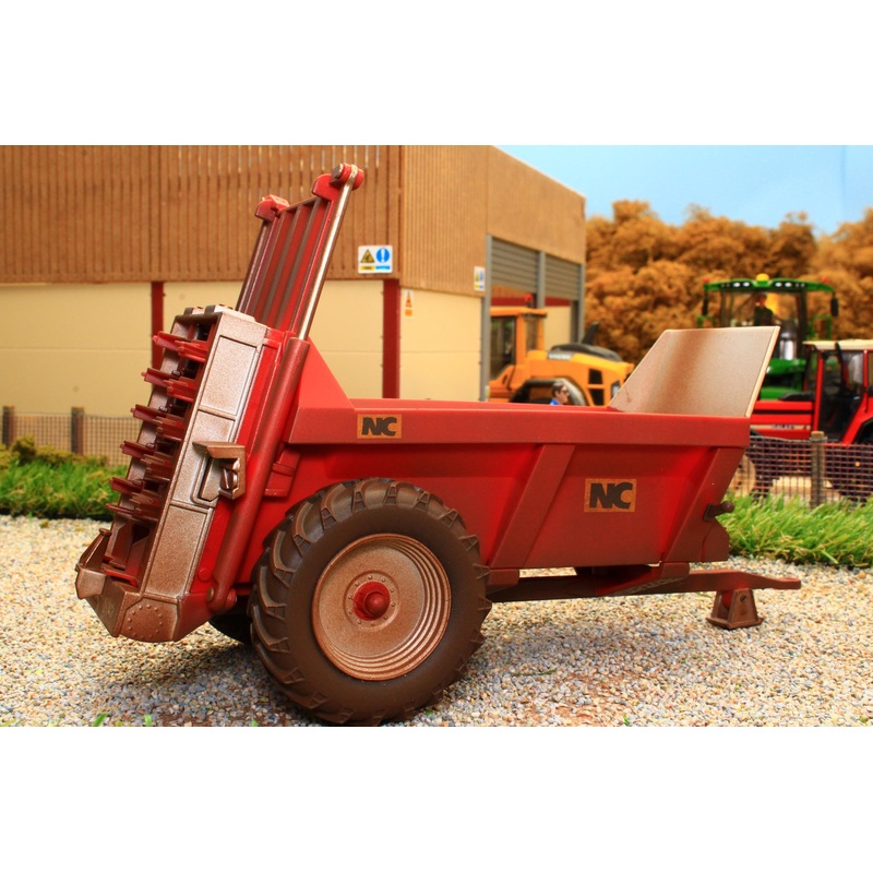 43181(w) Weathered Britains NC Rear Discharge Manure Spreader