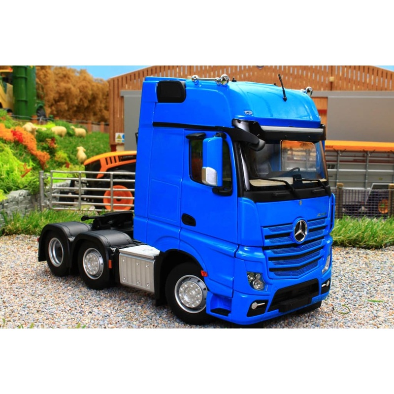 MM1912-06 MARGE MODELS MERCEDES BENZ ACTROS GIGASPACE 6 X 2 IN BLUE 20% OFF!