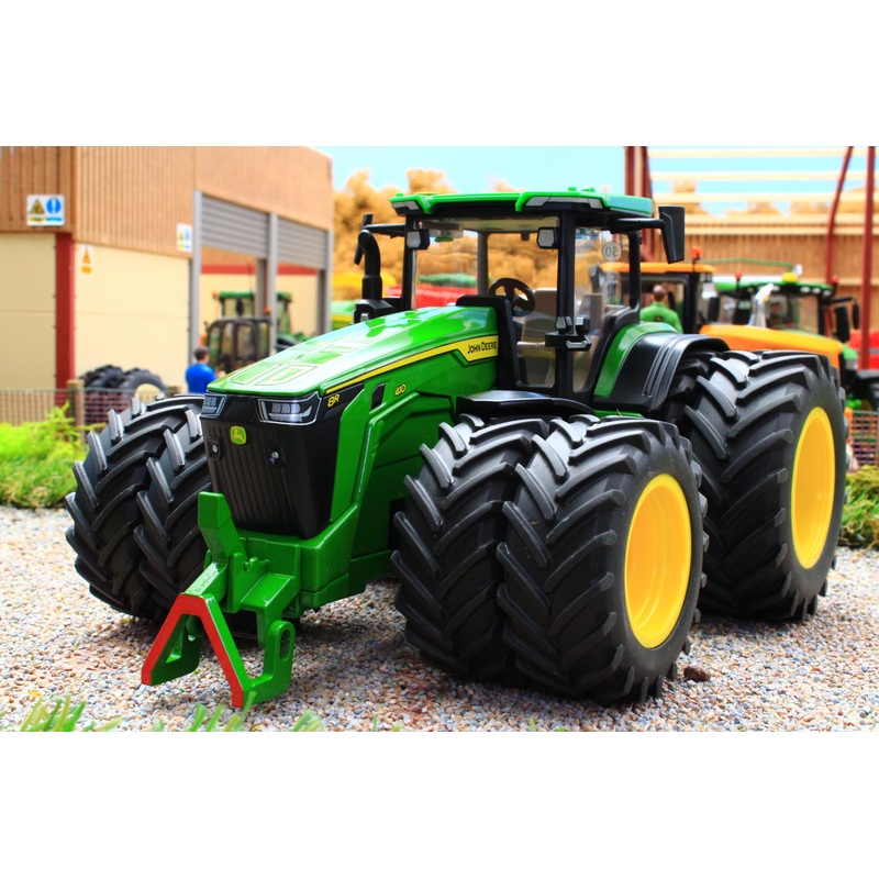 3292 Siku 1:32 Scale John Deere 8R410 4WD Tractor with duals front and back