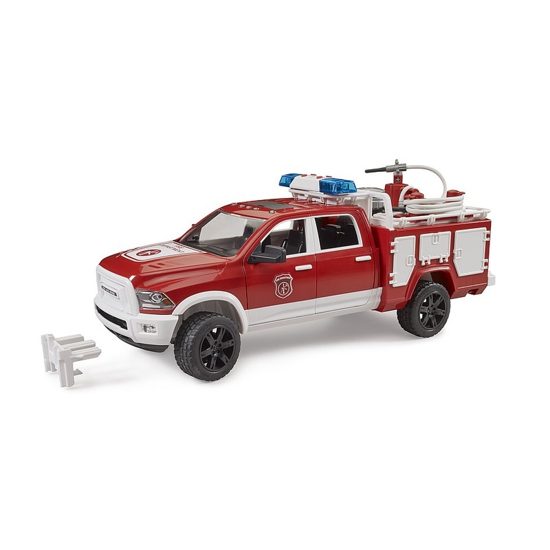 B02544 Bruder RAM 2500 fire engine with light & sound module