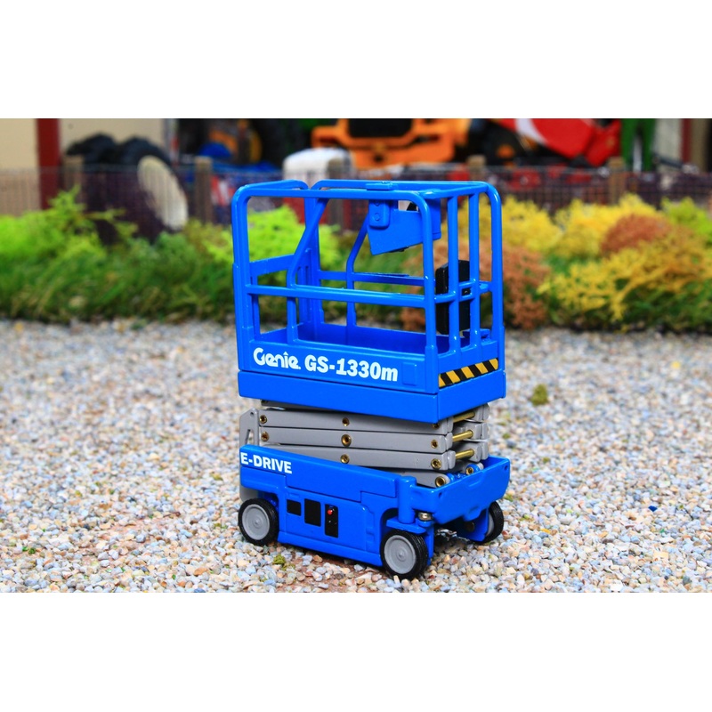 NZG1008 NZG 1:32 Scale Genie GS1330m Scissor Lift NEW!
