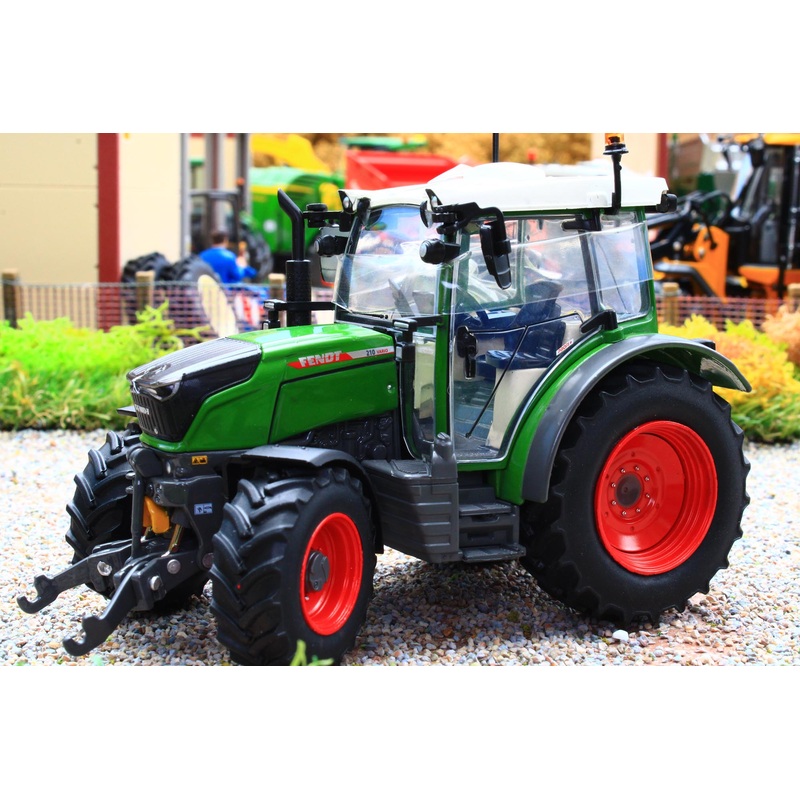 USK10657 USK 1:32 Scale Fendt 210 Vario 4WD Tractor