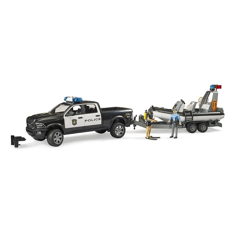 B02507 Bruder RAM 2500 Police Pick-up and Boat with Policeman and Diver NEW!