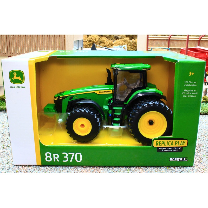 ERT45754 Ertl John Deere 8R 370 4WD Tractor with row crop duals front and back ** NEW ERTL RANGE! **