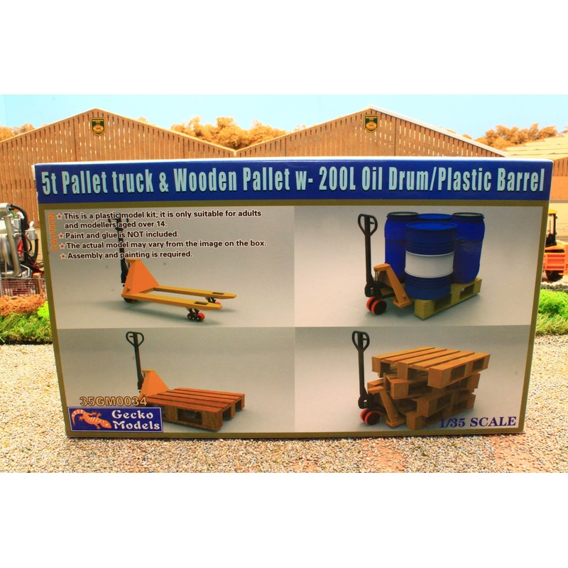 GEC35GM0034 Gecko Models 1:35 Scale Pallet truck set with pallets and oil drums