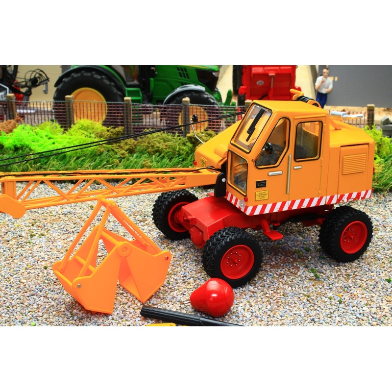 SCH07768 Schuco 1:32 Scale Fuchs 301 Geel Crane