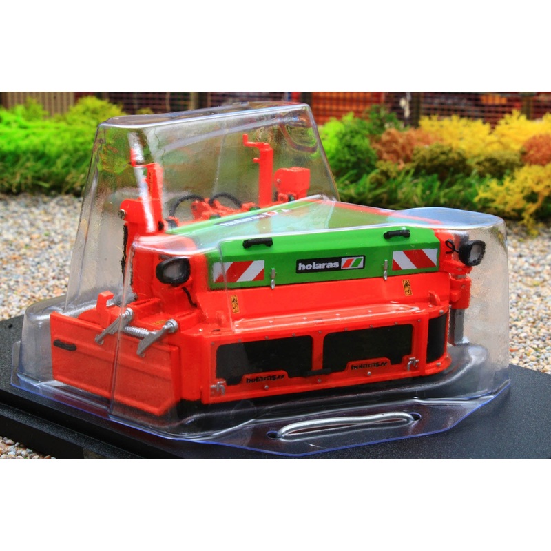 UH6404 Universal Hobbies Holaras UM 150F Onion Windrower