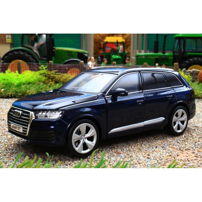 TAY32140027 TAYUMO 1:32 Scale Audi Q7 in Blue