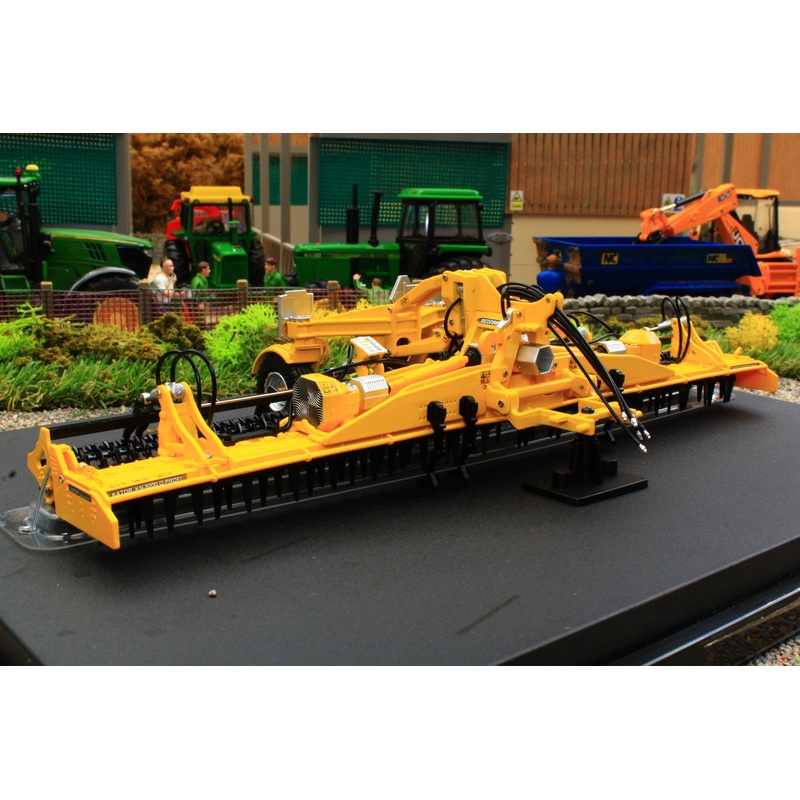 UH6394 Universal Hobbies Bednar Kator KN8000 Q Profi Cultivator