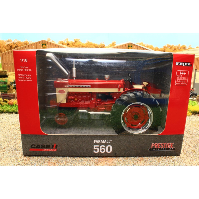 ERT44310 Ertl 1:16 Scale Farmhall 560 Tractor Narrow Front PRESTIGE MODEL ** 30% OFF! **