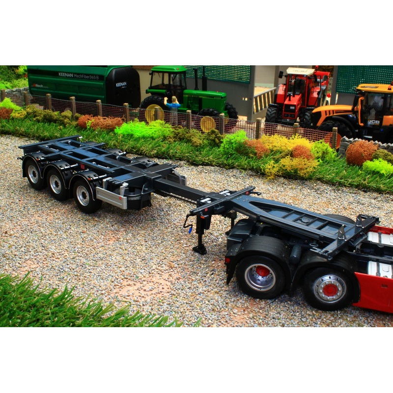 MM2325 Marge Models 1:32 Scale Pacton Sea Freight Extendable Container Lorry Chassis