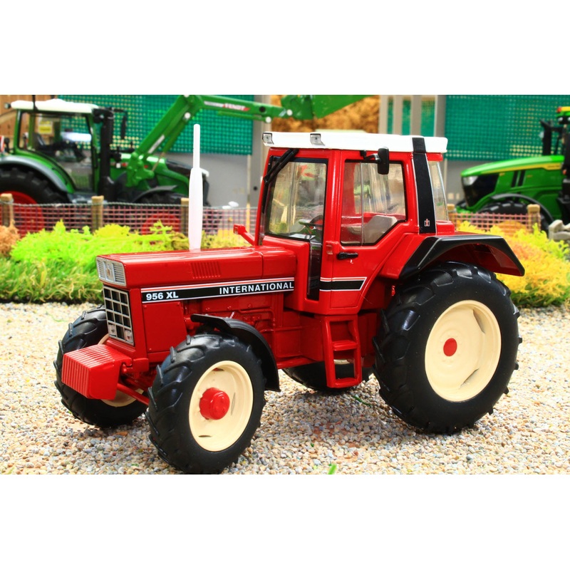 SCH07878 Schuco 1:32 Scale International IH 956 XL 4WD Tractor